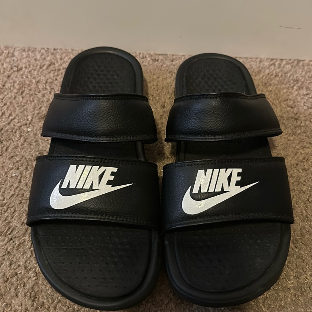 Women’s Nike slides
